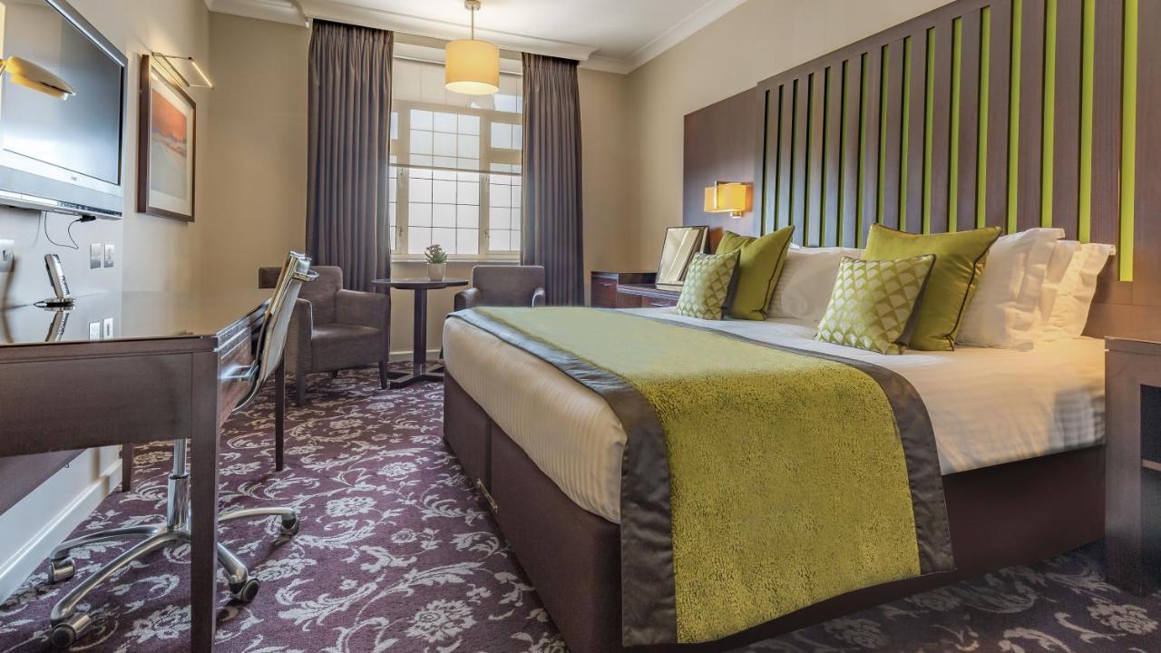 Grand Jersey Hotel And Spa Saint Helier Jersey Εξωτερικό φωτογραφία A bedroom at the hotel